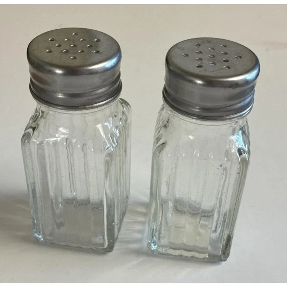 Vintage Ribbed Square Salt & Pepper Shakers‎ Clear Chrome Clear Glass